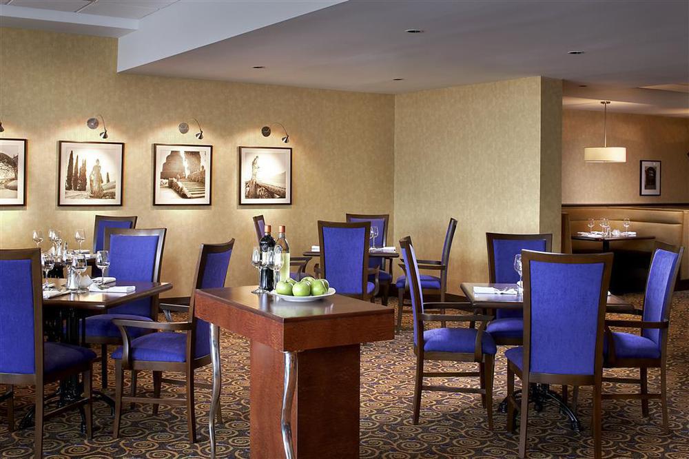 Four Points By Sheraton Hotel 4*